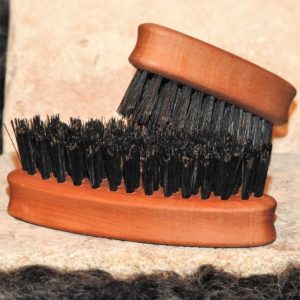 Bartbürste mit Stiel – Walhalla-Lamm